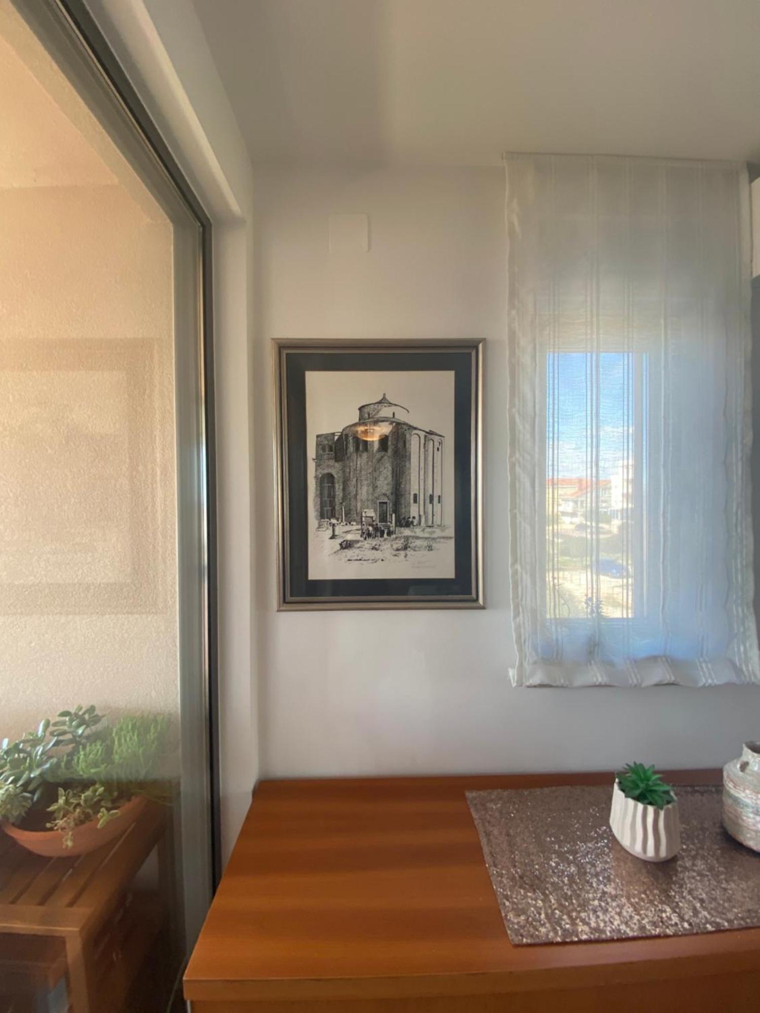 Apartments Luana With Private Jacuzzi Zara Esterno foto