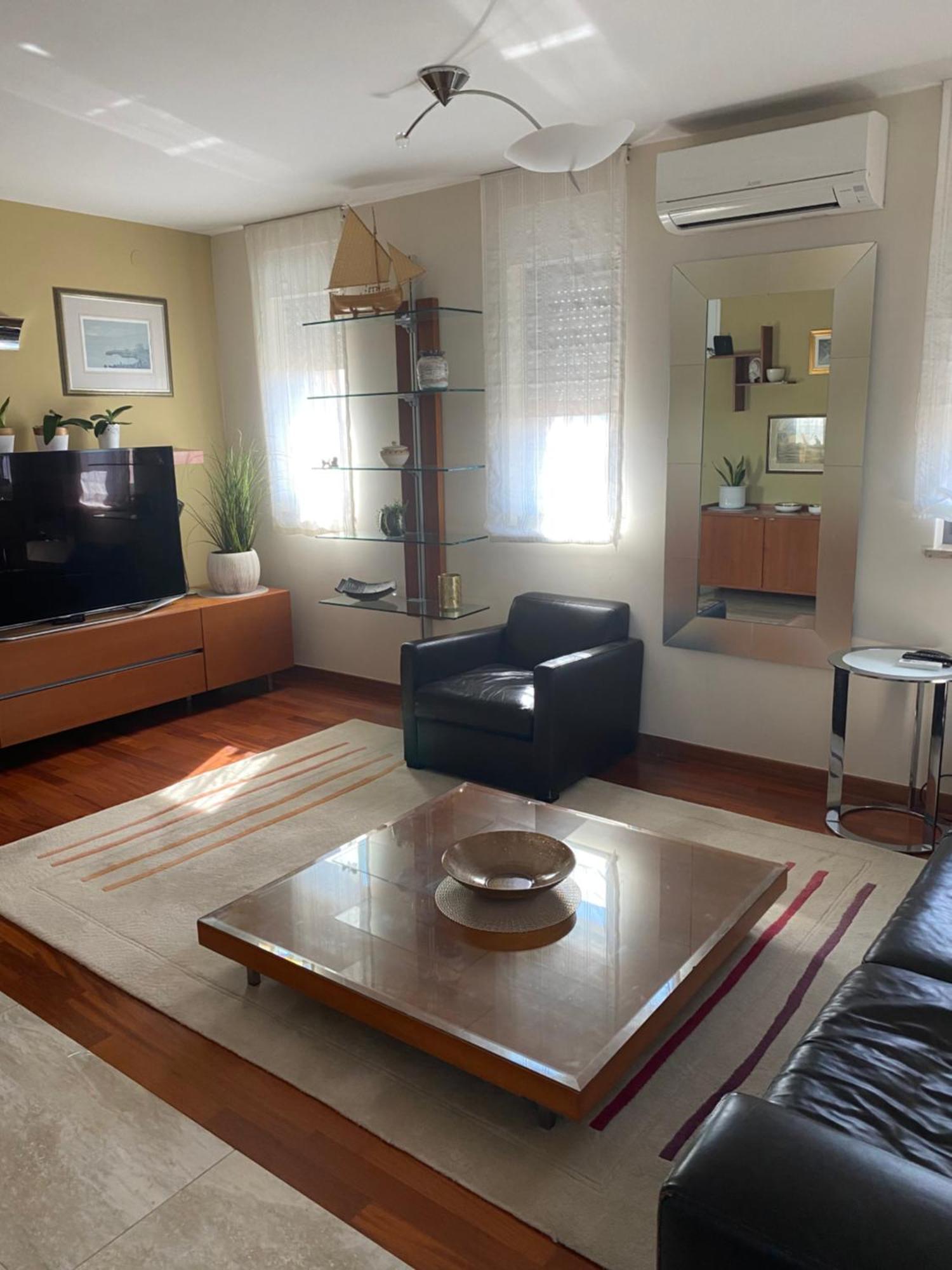 Apartments Luana With Private Jacuzzi Zara Esterno foto