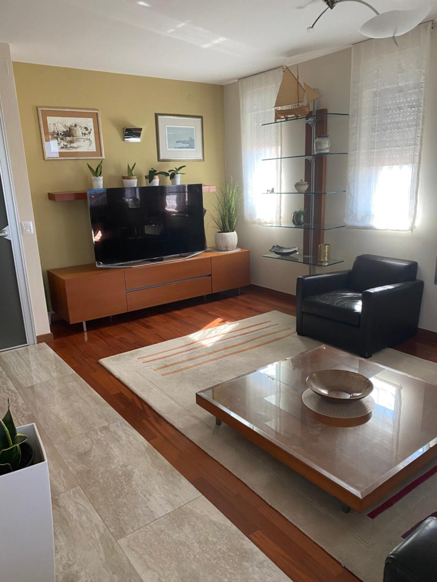 Apartments Luana With Private Jacuzzi Zara Esterno foto
