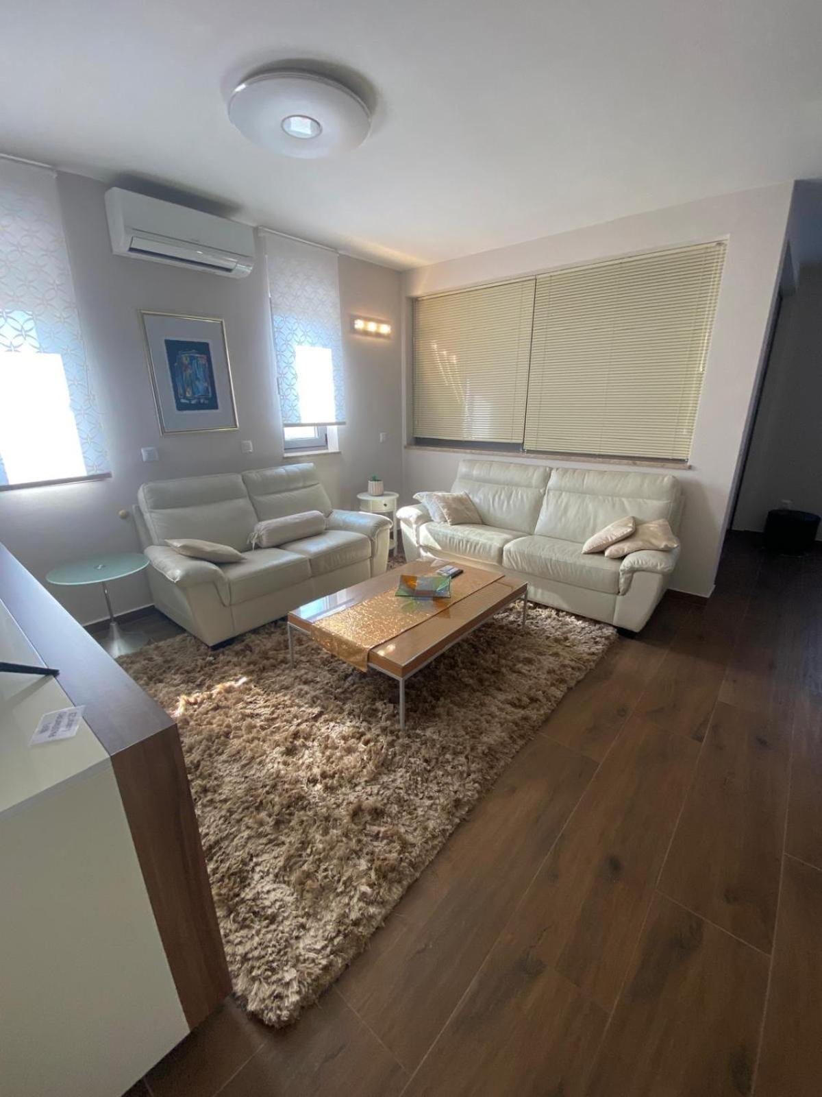 Apartments Luana With Private Jacuzzi Zara Esterno foto
