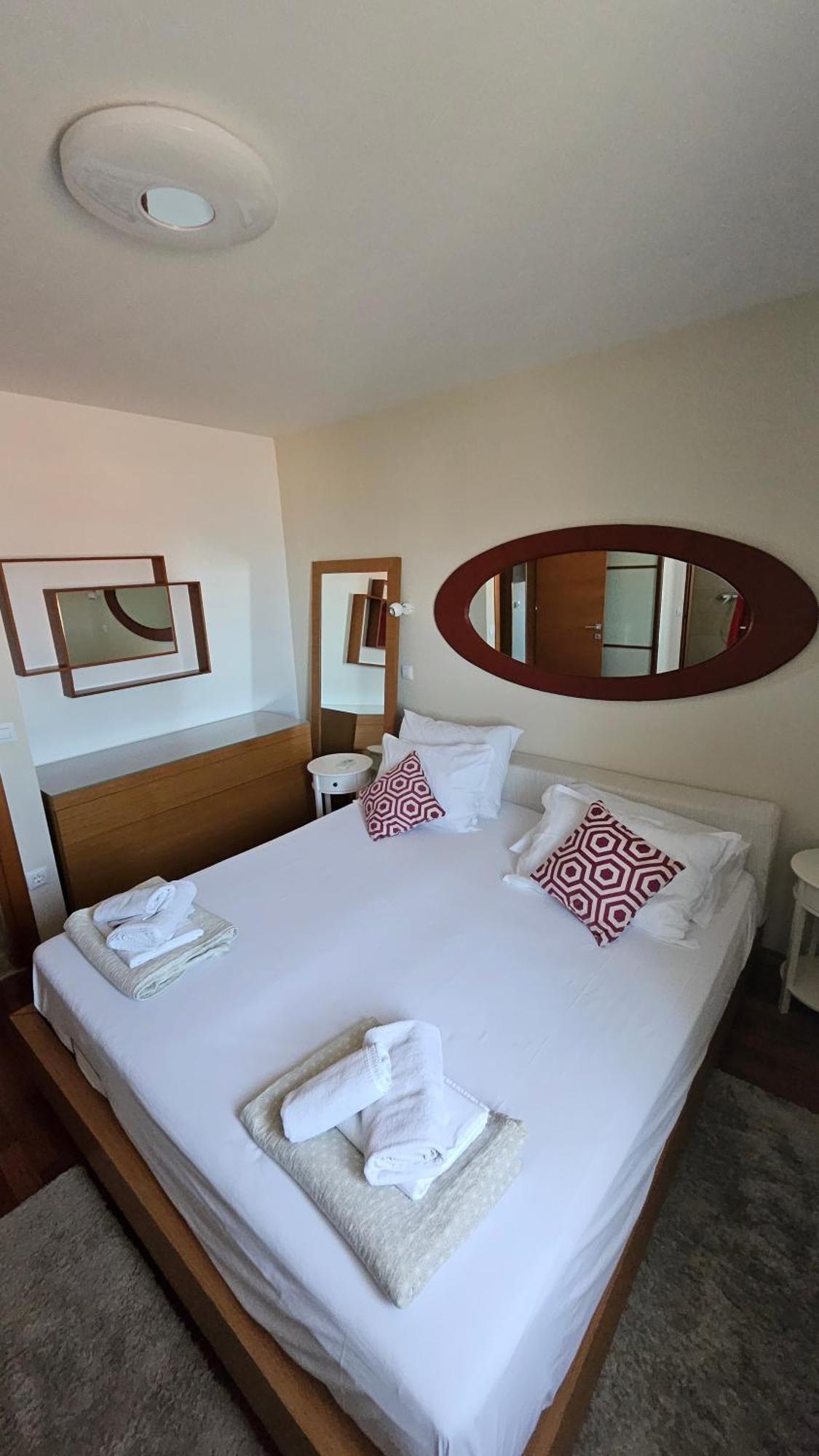 Apartments Luana With Private Jacuzzi Zara Esterno foto